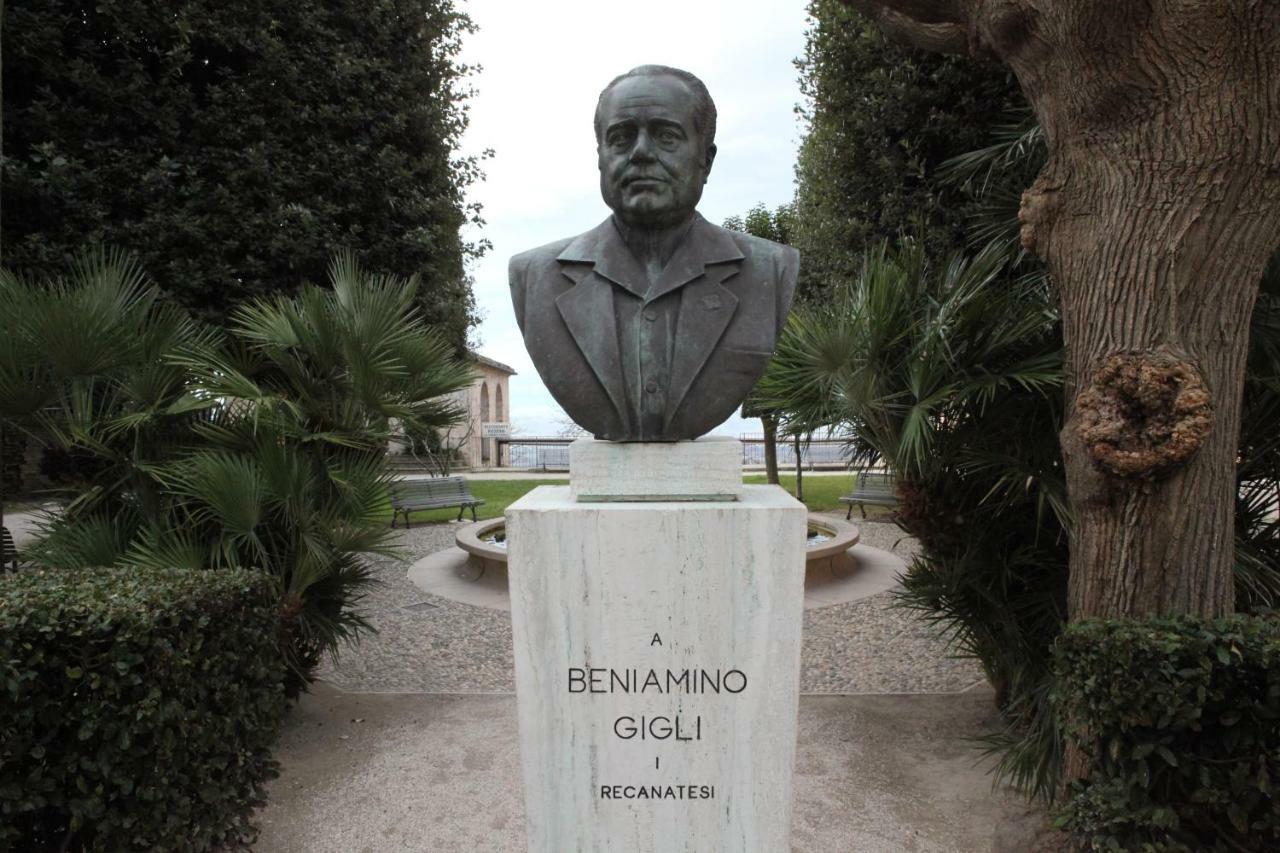 Recanati Family Luaran gambar
